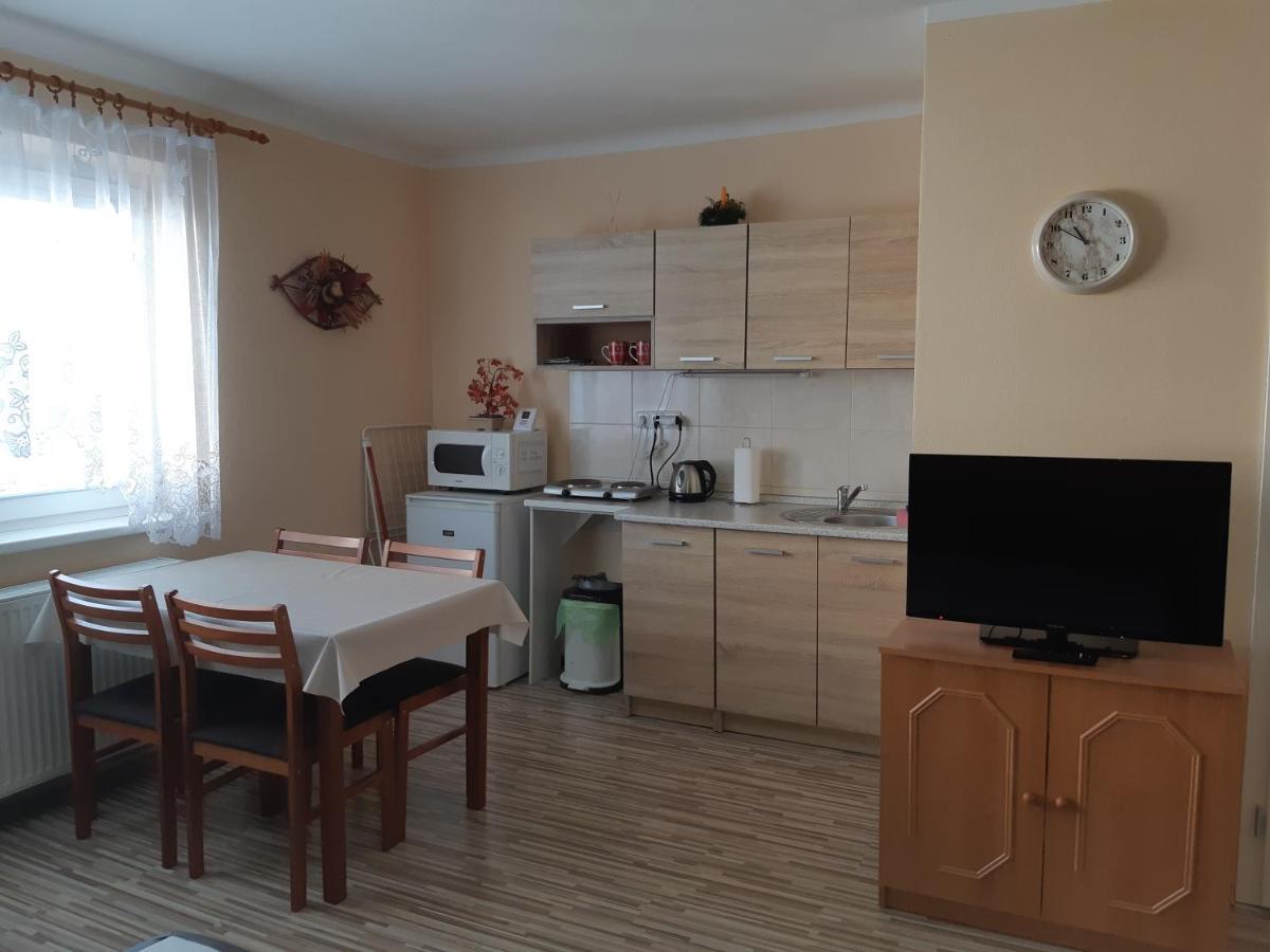 Ubytovanie v súkromí Turčianske Teplice Exterior foto